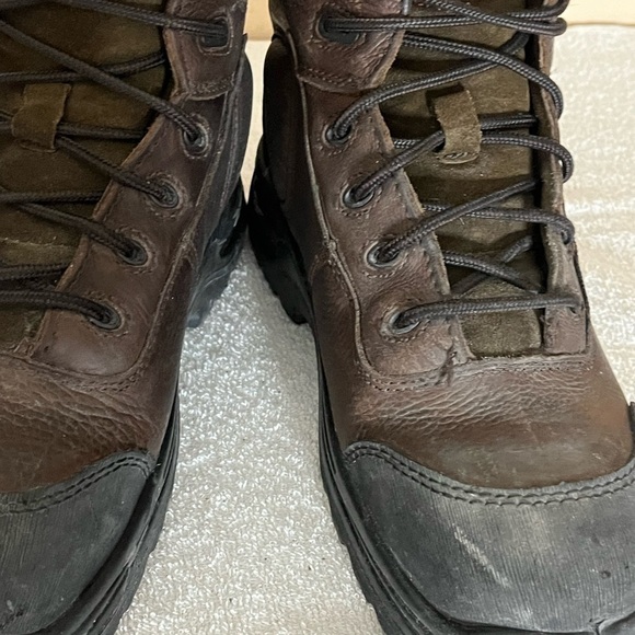 Reebok High Top Safety Steel Toe Shoes Sz 8 1/2 main image 5